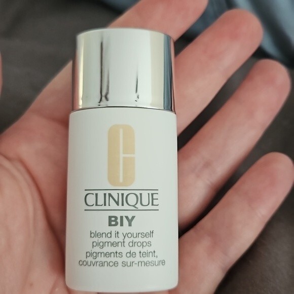 Clinique BIY blend it yourself pigment drops 115 VF-G - Picture 7 of 9